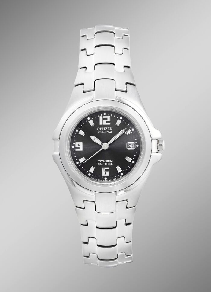 Dameshorloge met supertitanium bandkast 