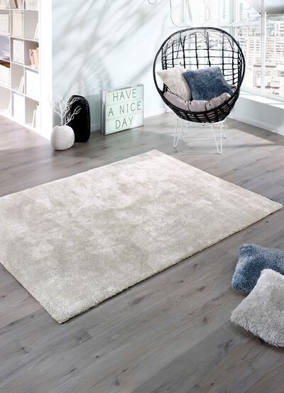 Shaggy vloerkleden en kussens met een katoenen achterkant 