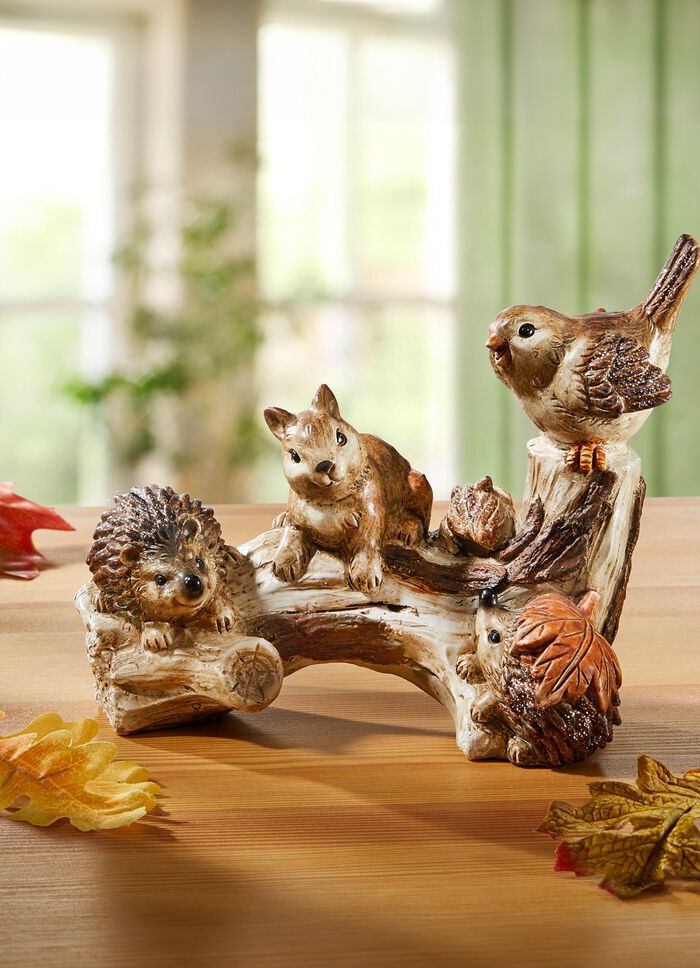 Bosdieren op boomstam 