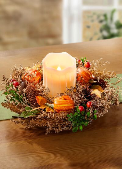 Natuurlijke krans met LED-kaars 