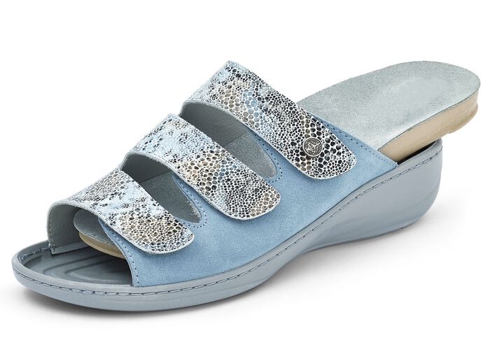 Mubb muiltjes gemaakt van leer met reli&euml;f LICHTBLAUW