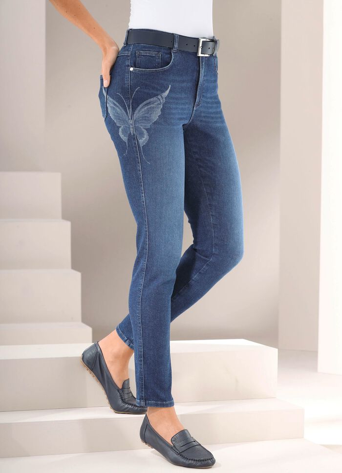 Magische jeans met vlinderwaseffect 