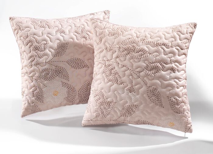 Natuurlijke sprei en kussenslopen met bladrankmotief ROS&Eacute;