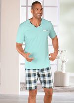 Shorty, 3-delig, met twee tops en &eacute;&eacute;n broek 