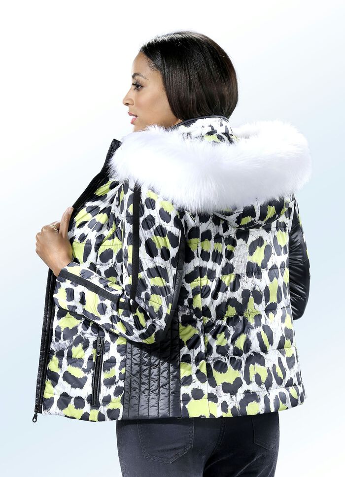 Jas met glanzende gekleurde inkjet print 