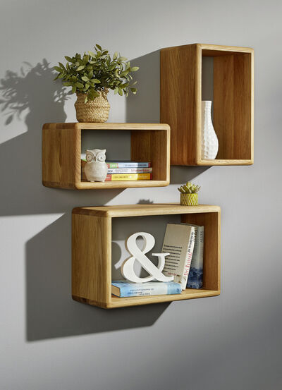 Wandplanken met afgeronde hoeken en randen  Wandplanken met afgeronde hoeken en randen