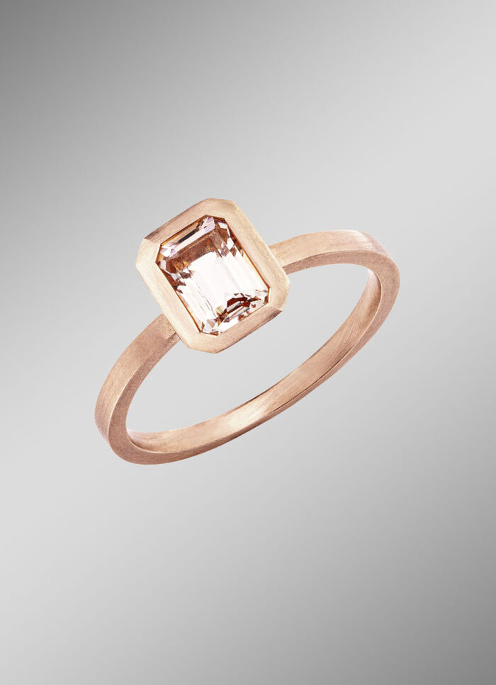Matt damesring met echte morganiet 
