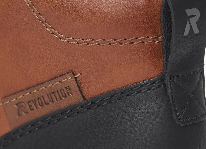 Rieker veterlaars van genuanceerd nappaleer 