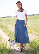 Rok met decoratieve knopen 