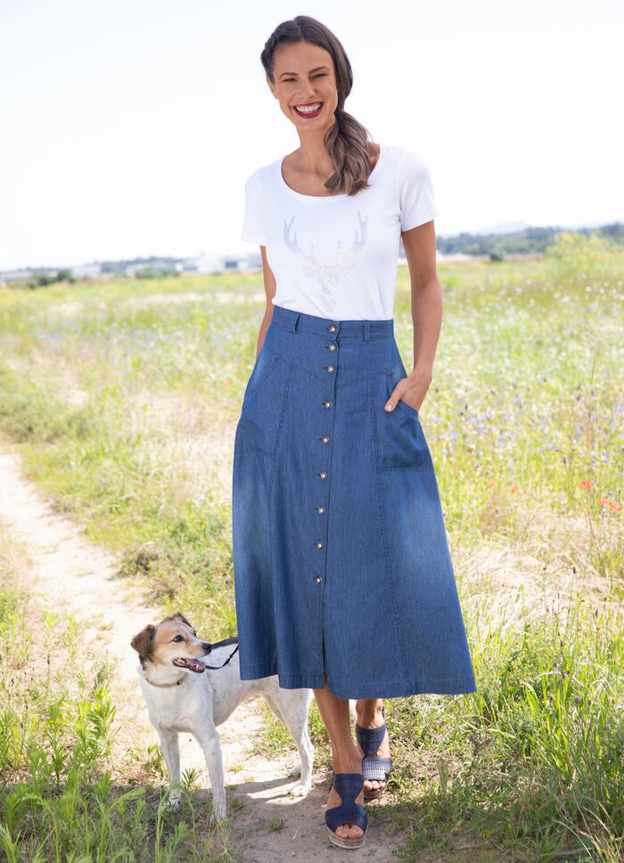 Rok met decoratieve knopen 