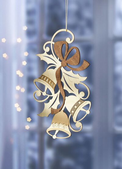 Raamdecoratie van hout 