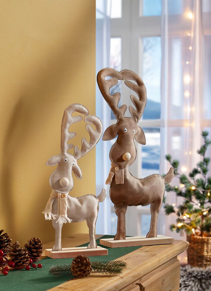 Rendier op houten voet 
