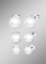 Oorknopjes gezet in fijn zilver 925/- met zoetwaterkweekparels 