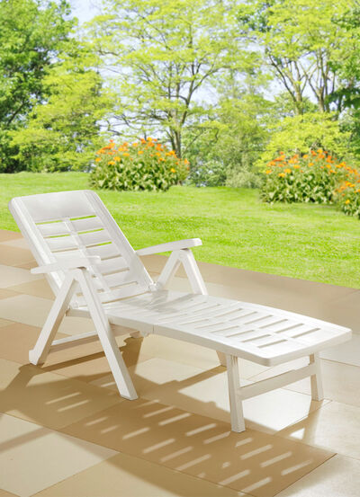 Onderhoudsvriendelijk en weerbestendig Smeraldo verrijdbaar ligbed  Onderhoudsvriendelijk en weerbestendig Smeraldo verrijdbaar ligbed