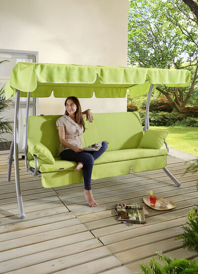 Hollywood schommel met frame van verzinkte stalen buizen 