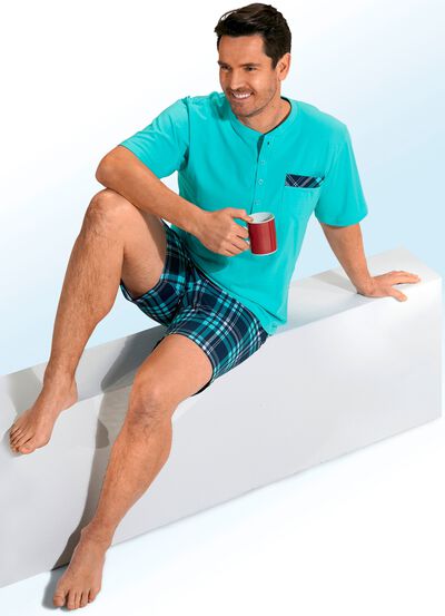 Shortama van biologisch katoen met knoopsluiting, opgezet borstzakje en ruitjesdessin 