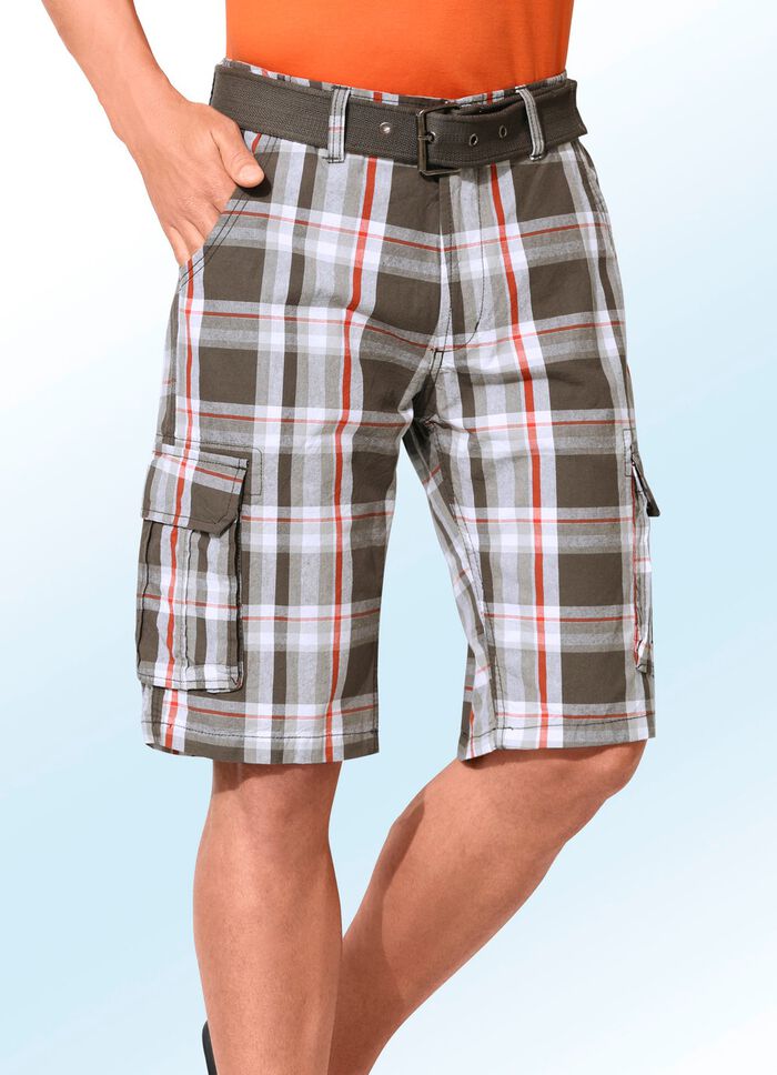 Bermudashort met riem en cargozakken in 2 kleuren 