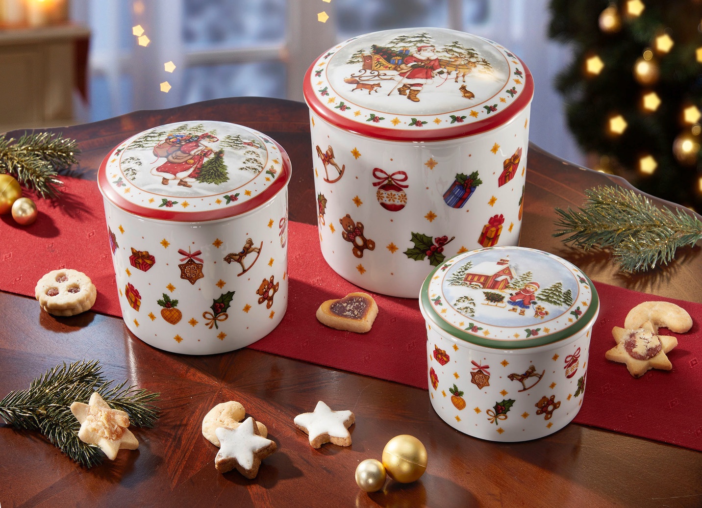 4-delige Kerst Set Hutschenreuther Happy Wintertime Set 4 Stuks - Rode Kerst Servies, Ideaal Voor De Feestdagen Winterthema Servies En Mokken